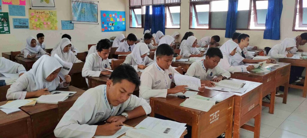 RUANG KELAS – SMPN 35 JAKARTA